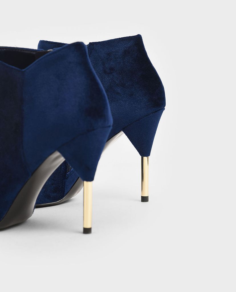 CHARLES & KEITH - Giày boots nữ mũi nhọn Velvet Metallic Stiletto Heel