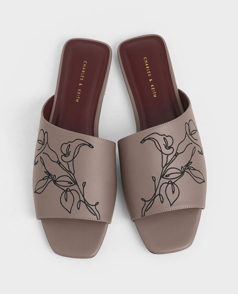 CHARLES & KEITH - Dép nữ họa tiết hoa Floral Embroidered