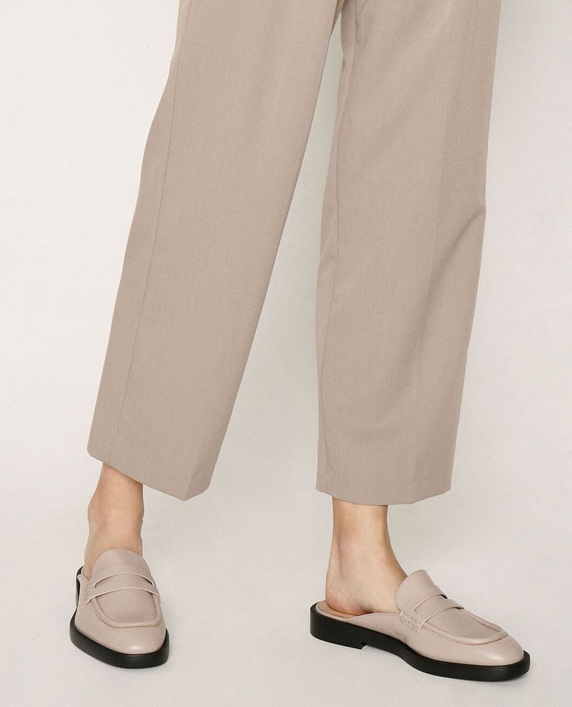 CHARLES & KEITH - Giày đế bệt nữ Penny Loafer