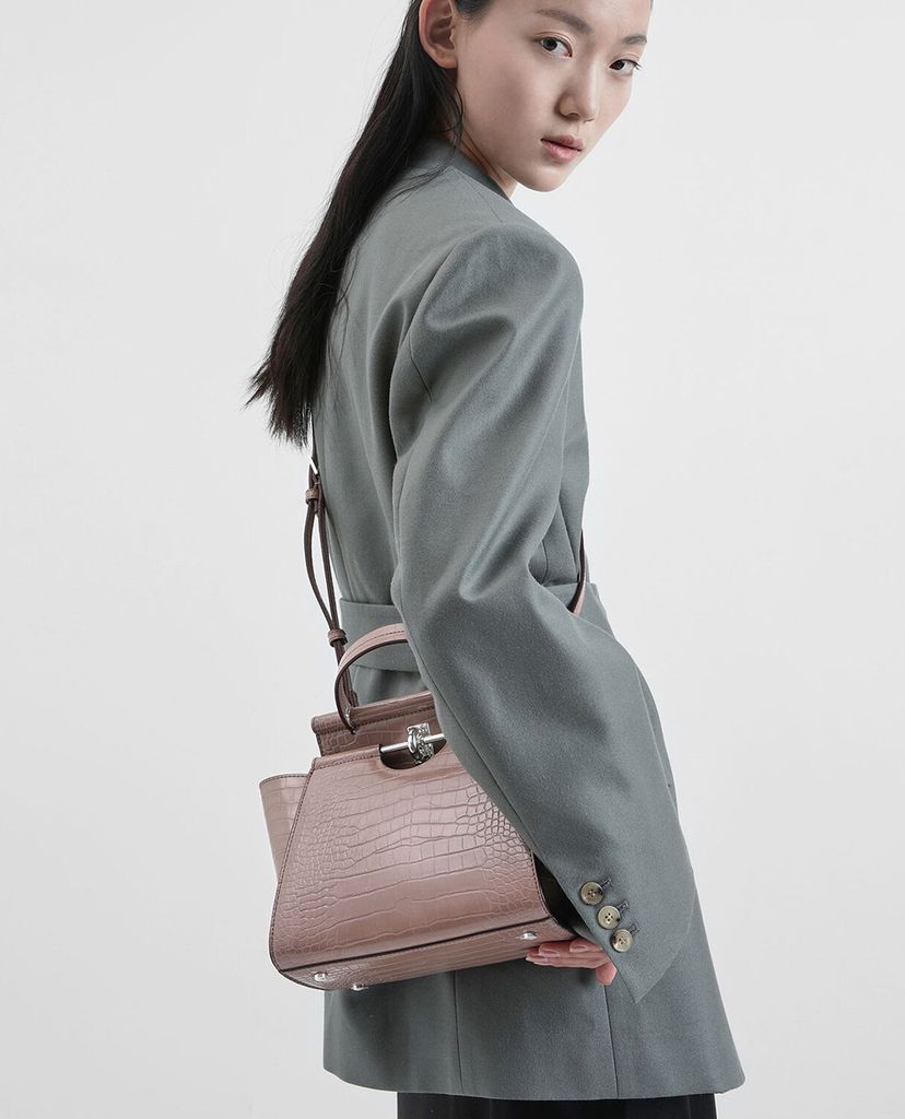 CHARLES & KEITH - Túi xách tay da cá sấu Croc Effect Trapeze