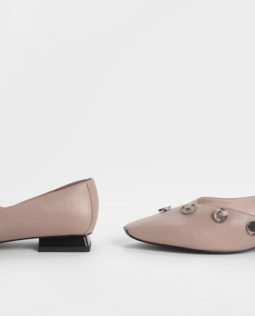 CHARLES & KEITH - Giày đế bệt Chrome Button Detail