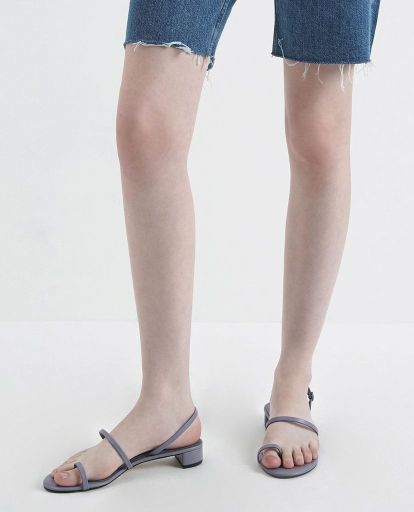 CHARLES & KEITH - Giày sandal cao gót Toe Loop