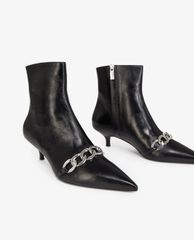 THE KOOPLES - Giày boots nữ mũi nhọn Black Ankle With Chain