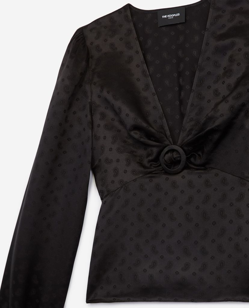 Áo kiểu nữ cổ V Jacquard