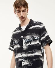 THE KOOPLES - Áo sơ mi nam tay ngắn phom suông Black Regular Fit Printed