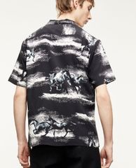 THE KOOPLES - Áo sơ mi nam tay ngắn phom suông Black Regular Fit Printed