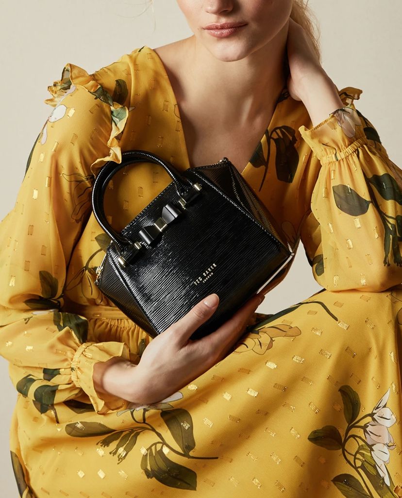 TED BAKER - Túi đeo chéo họa tiết nơ Dellie