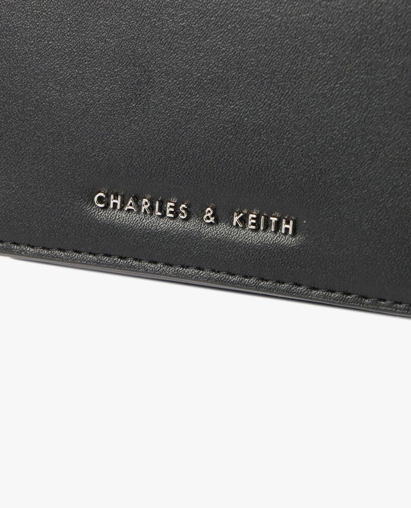 CHARLES & KEITH - Ví cầm tay nữ phom vuông Ring Detail