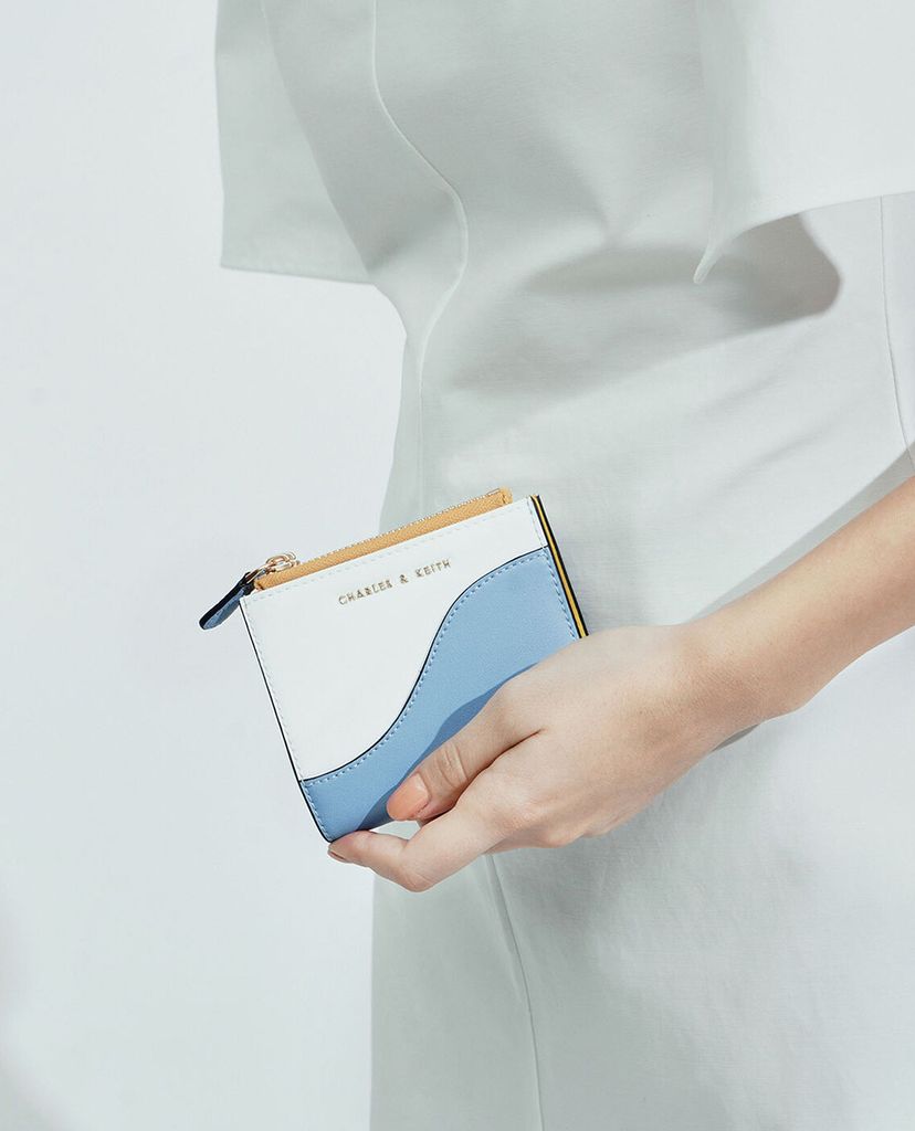 CHARLES & KEITH - Ví nữ phom vuông Top Zip
