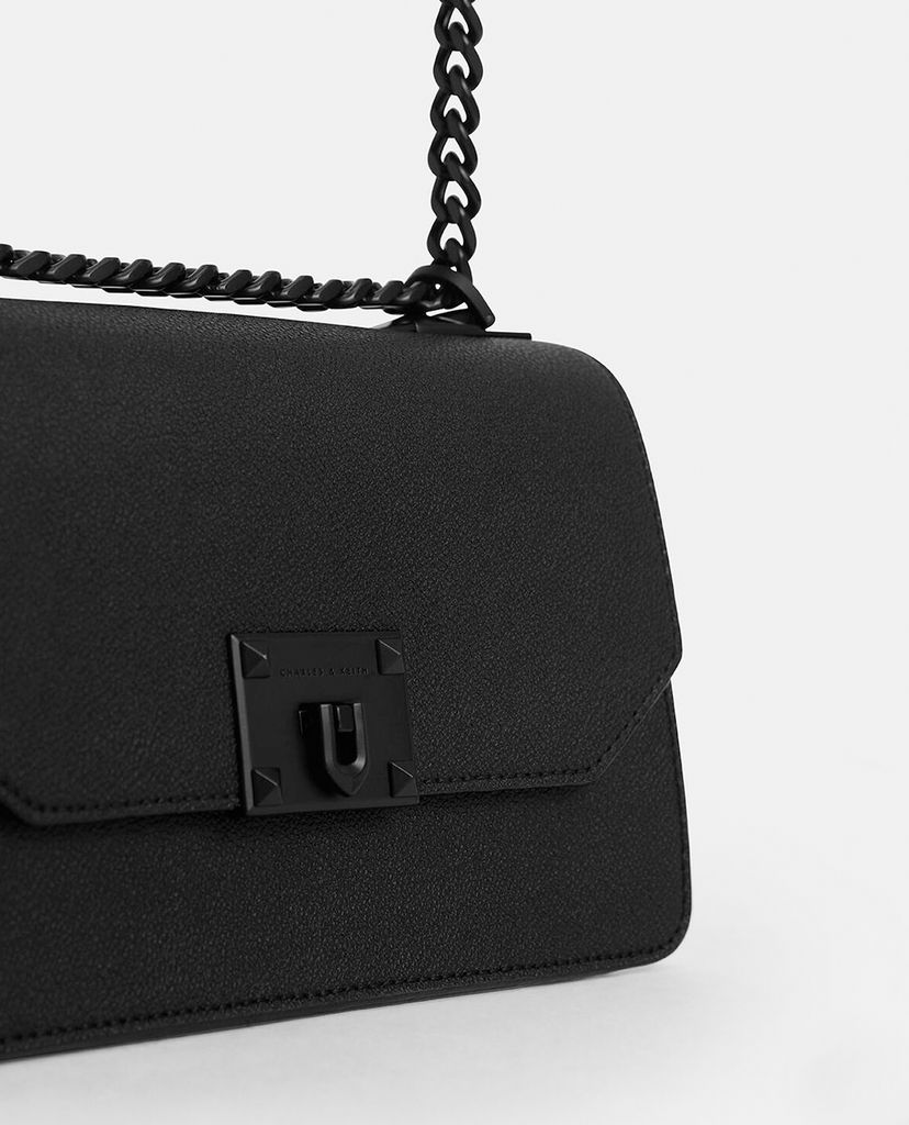 CHARLES & KEITH - Túi đeo chéo nữ nắp gập Metallic Push Lock
