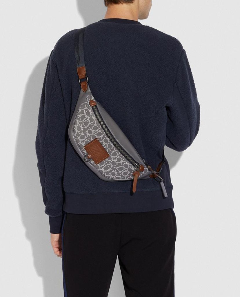 COACH - Túi bao tử nam chữ nhật Rivington