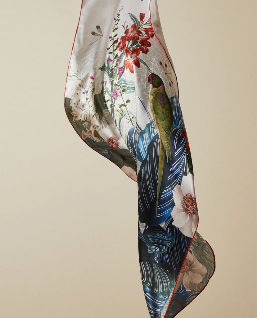TED BAKER - Khăn choàng nữ họa tiết hoa Reagaan