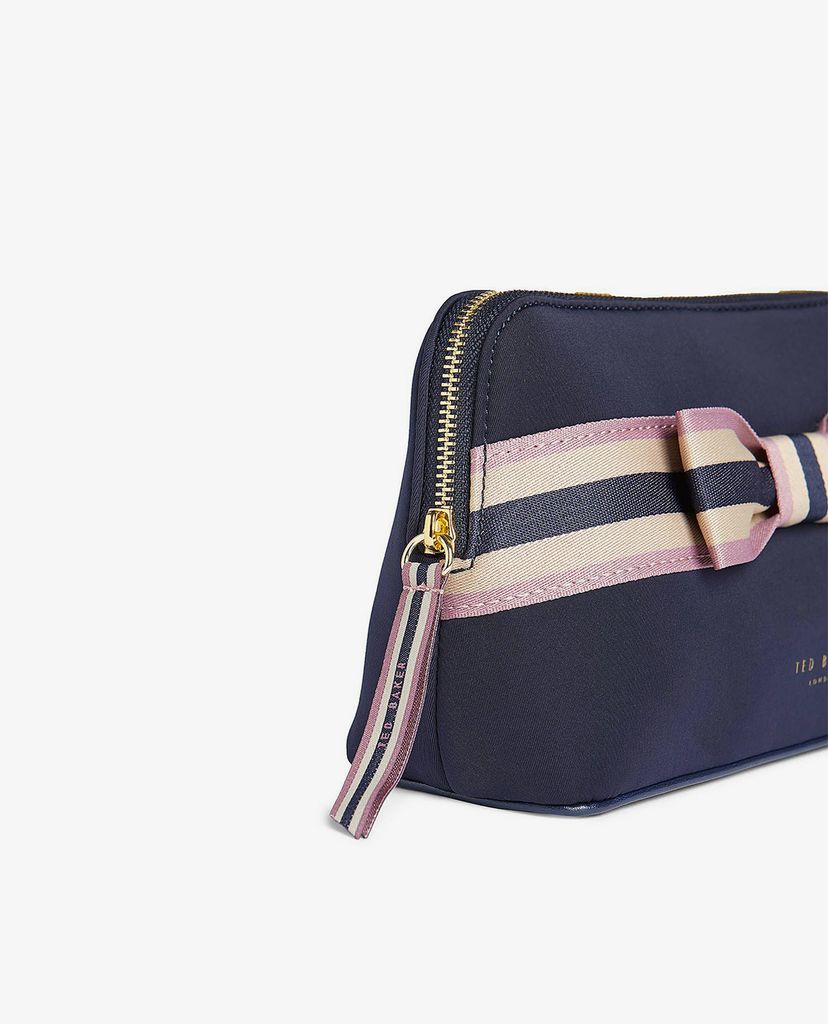 TED BAKER - Túi đựng dụng cụ trang điểm Kadera