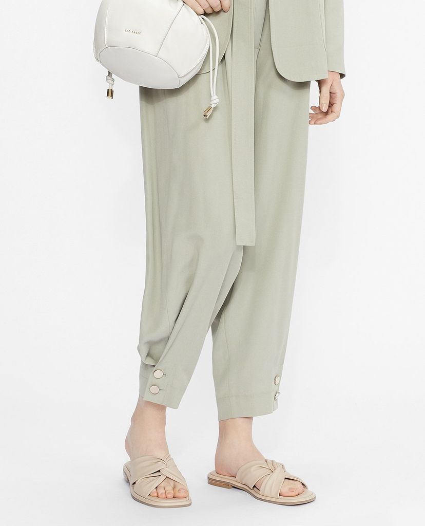 TED BAKER - Dép nữ quai xoắn Pebba