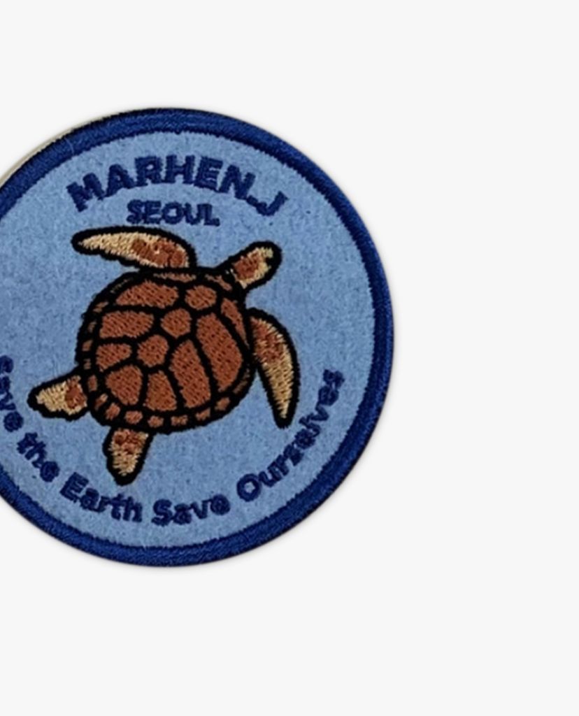 Marhen.J - Huy hiệu cài túi xách hình tròn Friends Wappen