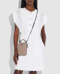 COACH - Túi đeo chéo nữ chữ nhật phối zip thời trang