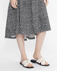TED BAKER - Dép nữ quai xoắn Pebba