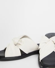 TED BAKER - Dép nữ quai xoắn Pebba