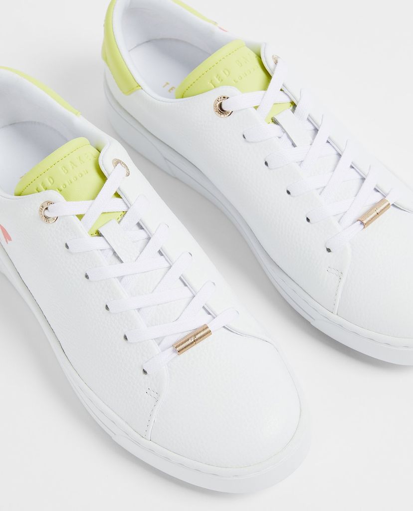 TED BAKER - Giày trainer nữ họa tiết hoa ở gót oKeylie