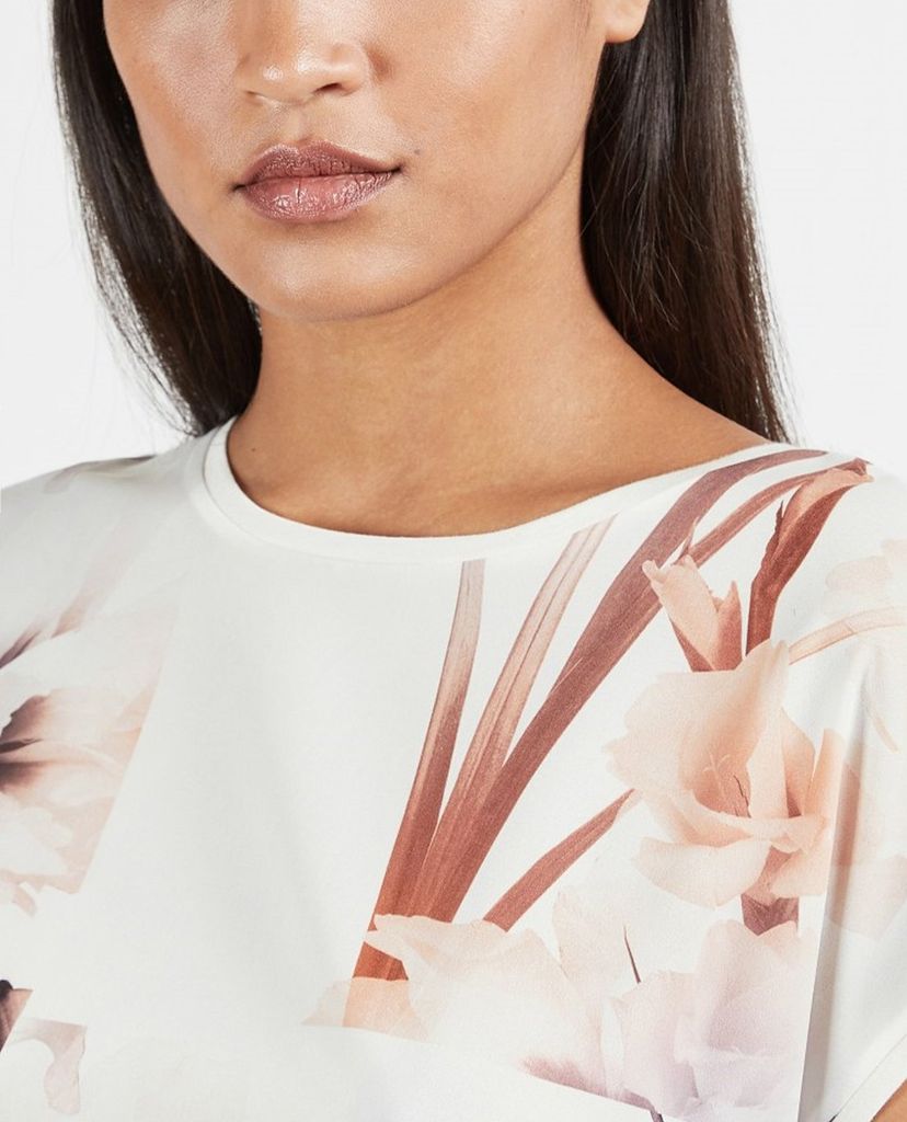 TED BAKER - Áo thun nữ tay ngắn cổ tròn Lylie