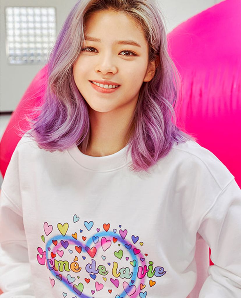 ADLV - Áo sweatshirt tay dài cổ tròn Stray Heart