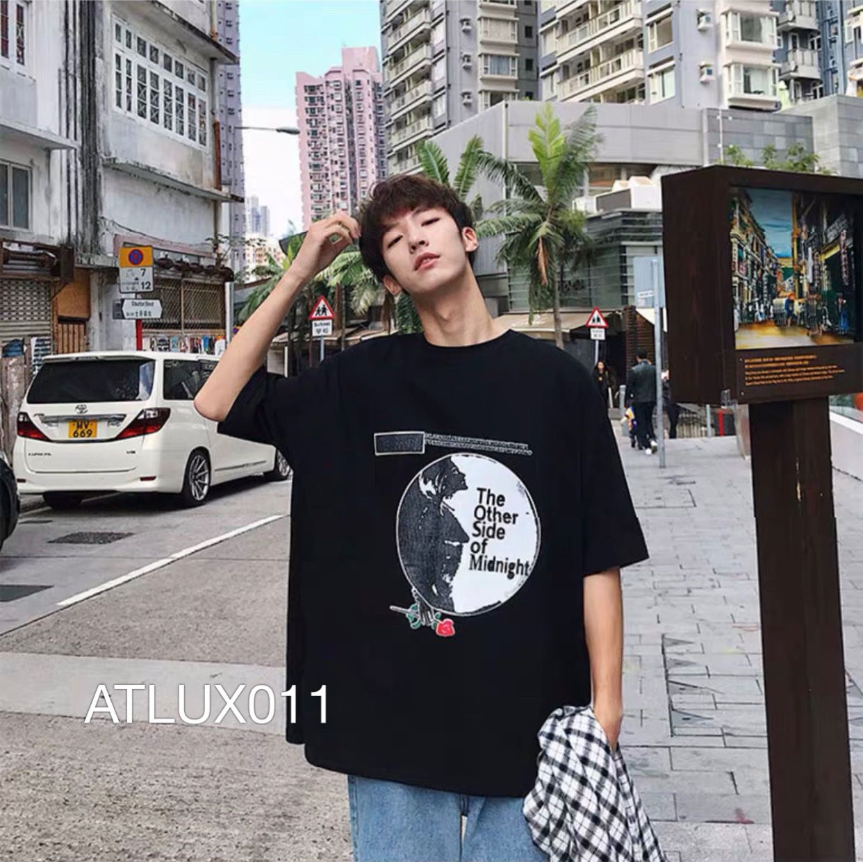 ATLUX011 - T-SHIRT THE OTHER SIDE...