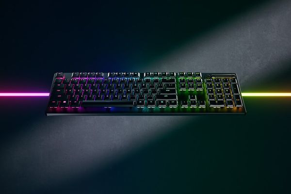 Bàn phím vi tính Razer DeathStalker V2 Pro - Linear Red Switch