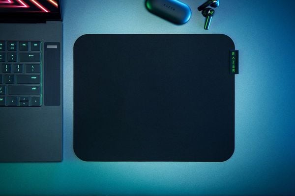 Tấm lót chuột Razer Sphex V3 - Ultra Thin Mouse Mat - Small