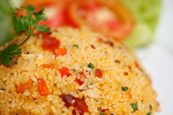 Thực đơn đa dạng khi đặt tiệc cưới tại nhà hanfd Á Đông quận 5