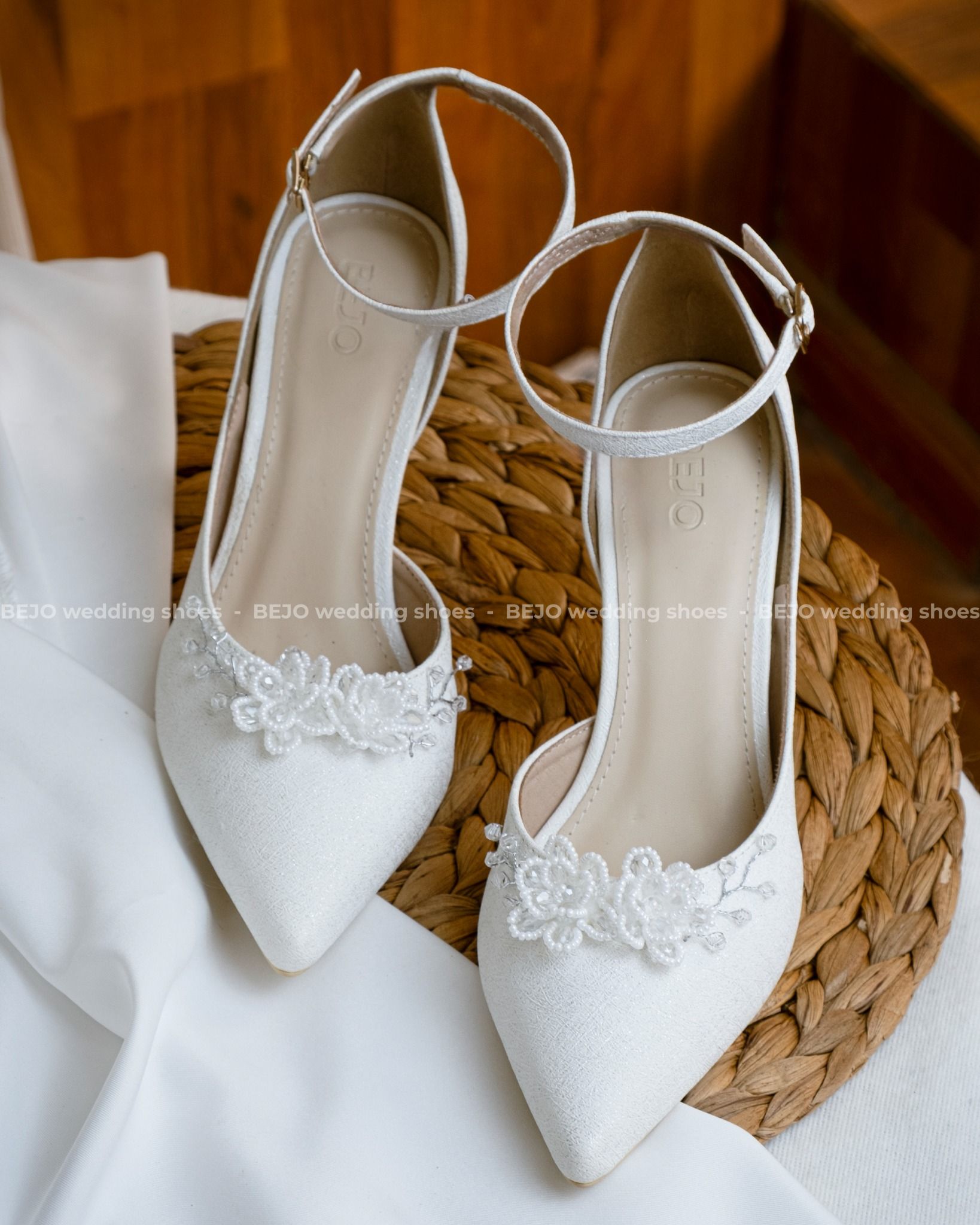 Giày cưới cao cấp BEJO WEDDING SHOSE- H70.GV.03 hoa cườm