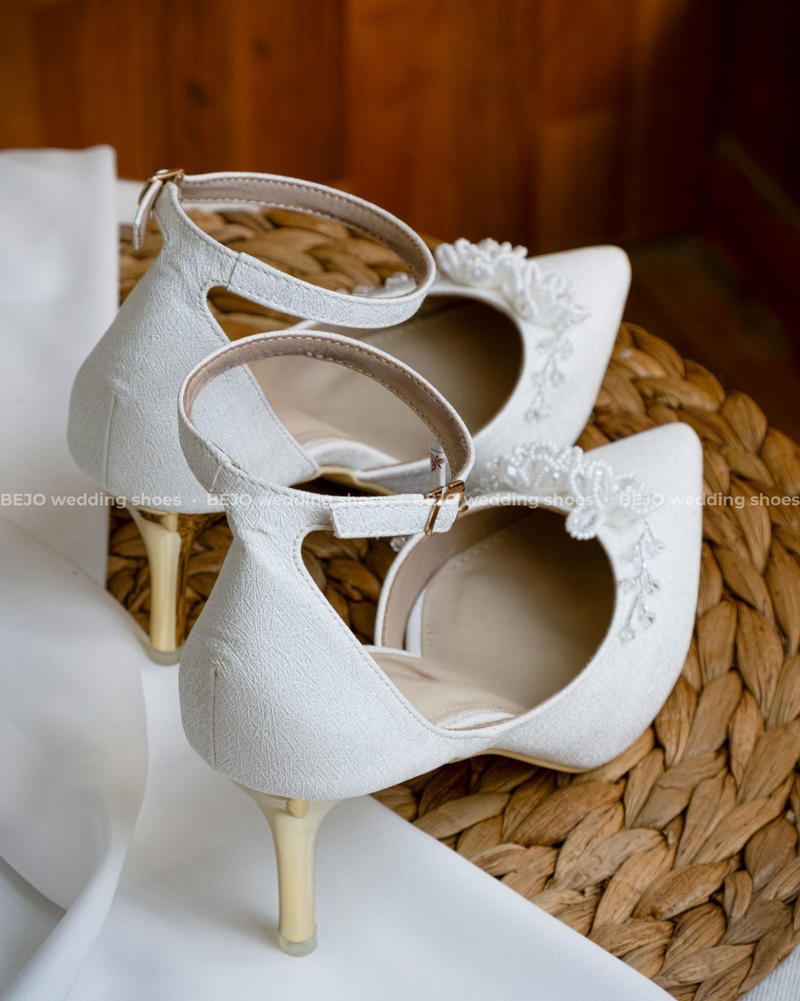 Giày cưới cao cấp BEJO WEDDING SHOSE- H70.GV.03 hoa cườm