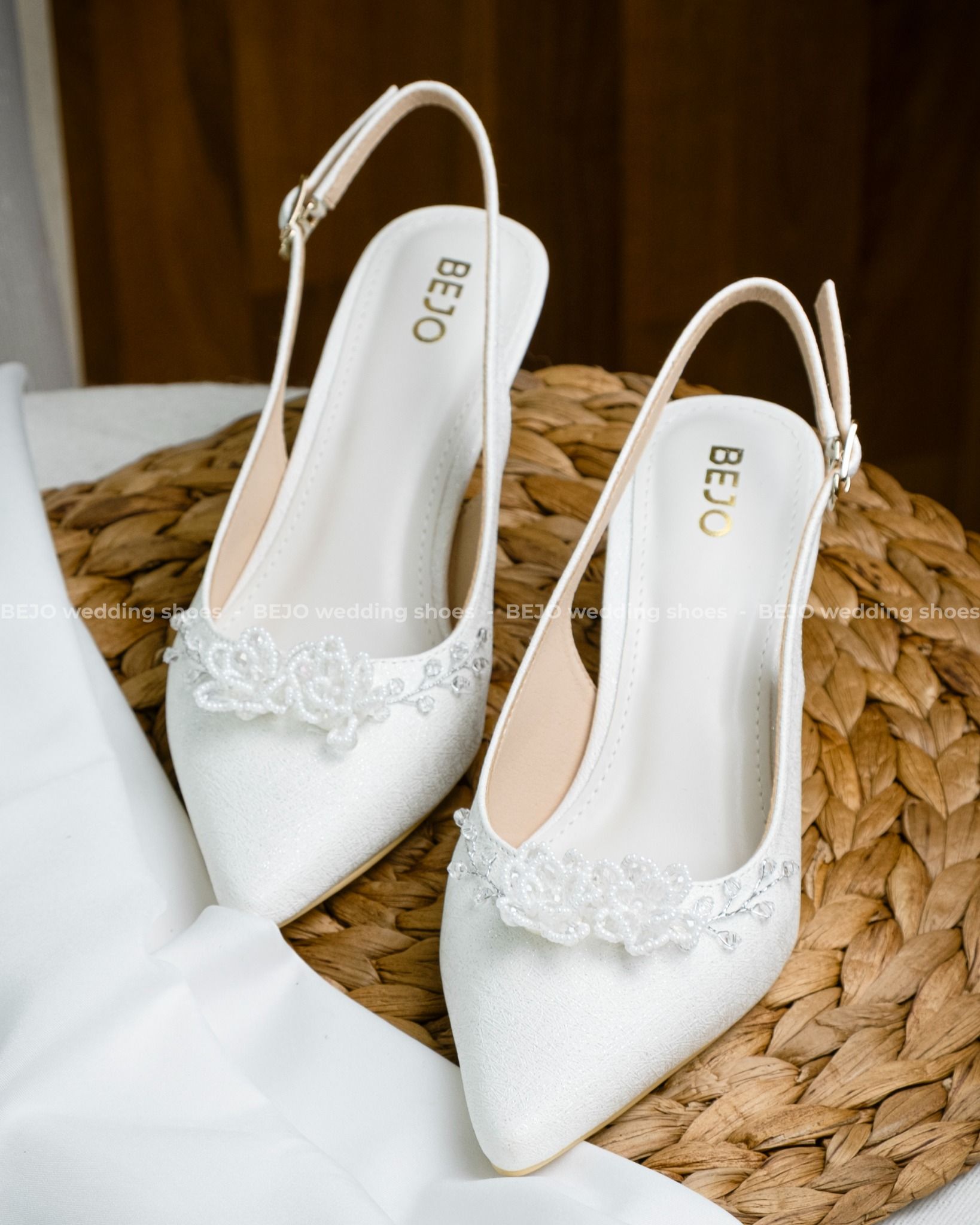 Giày cưới cao cấp BEJO WEDDING SHOSE- H82.03 hoa cườm