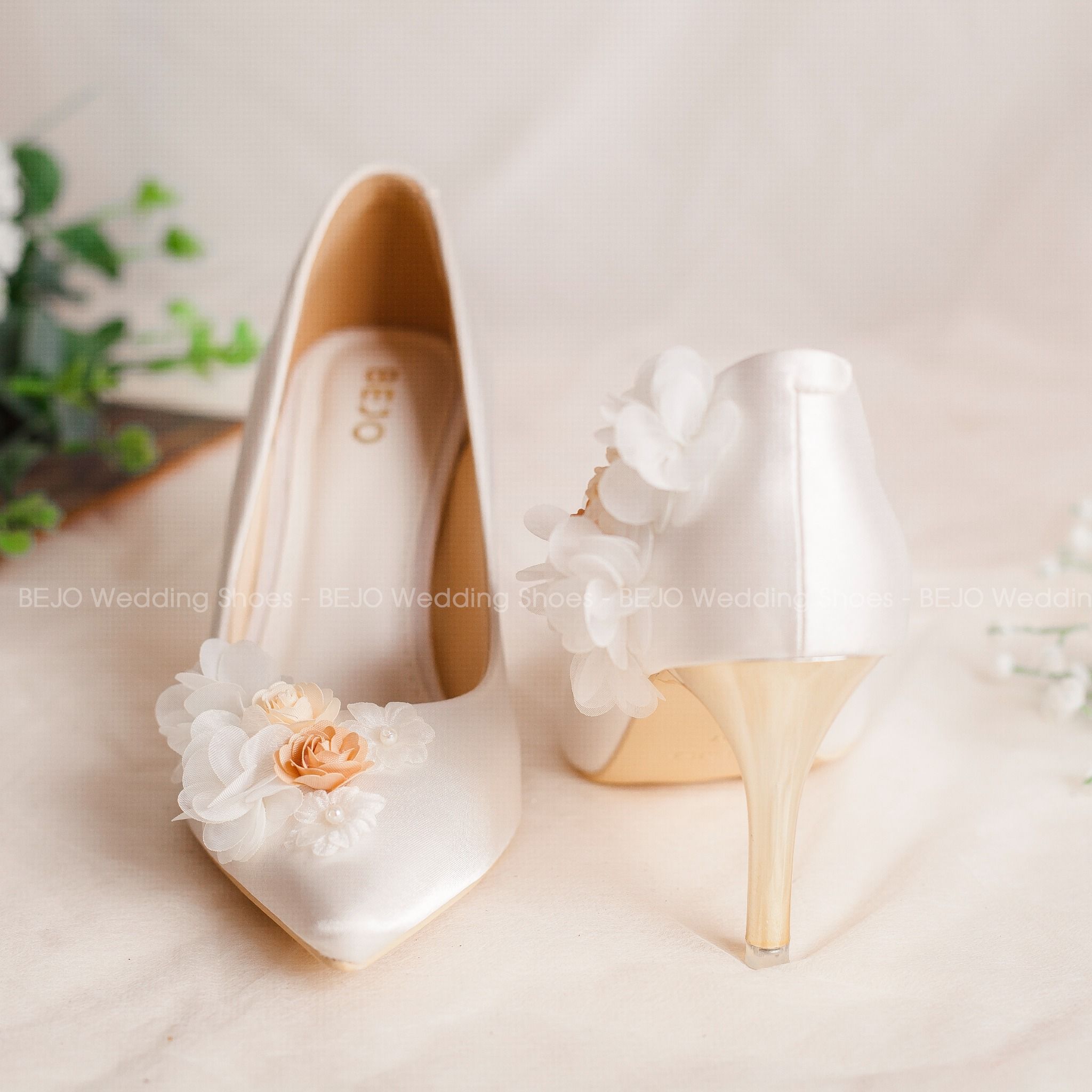 Giày cưới - Giày cô dâu cao cấp BEJO H85.04.TRANGLUA.HOAVOANLUA