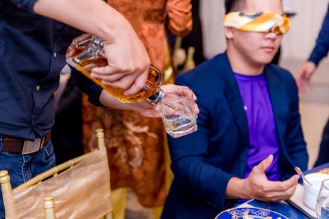 JOHNNIE WALKER - Ý TƯỞNG CHẤT - HẤT BAY THỬ THÁCH