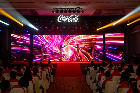 COCA COLA - BẬT KHÁT KHAO CHINH PHỤC THỊ TRƯỜNG 2022