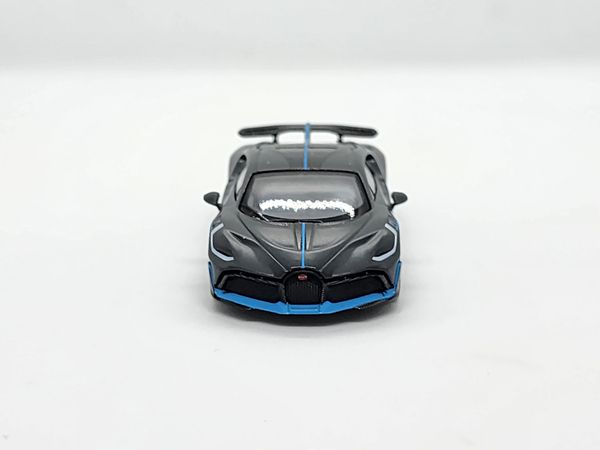 Xe Mô Hình Bugatti Divo Presentation LHD 1:64 Minigt ( Đen )