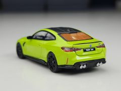 Xe Mô Hình BMW M4 Competition (G82) San Paulo Yellow LHD 1:64 MiNiGT ( Xanh Dạ Quang )