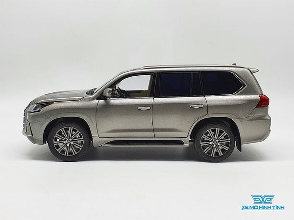 Xe Mô Hình Lexus LX570 1:18 Kyosho ( Xám )