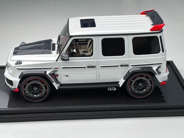 Xe Mô Hình Mercedes Benz G63 AMG 2019 Limited 66 1:18 Motorhelix ( Trắng Mui Carbon )