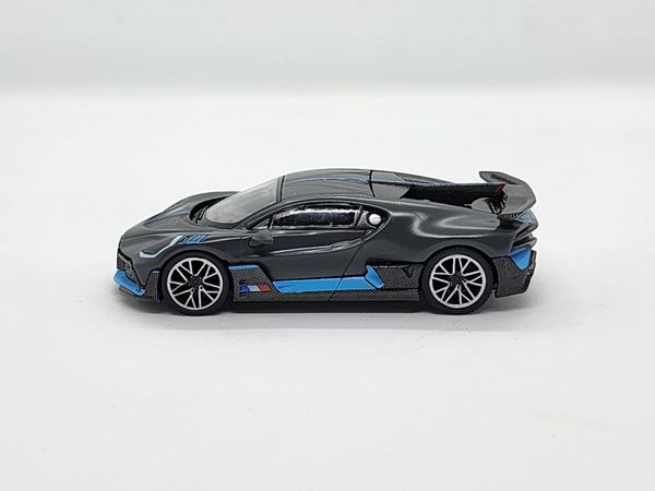 Xe Mô Hình Bugatti Divo Presentation LHD 1:64 Minigt ( Đen )