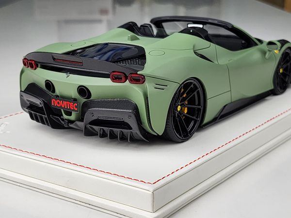 Xe Mô Hình Ferrari Novitec SF90 Spider 1:18 BBR ( Xanh Lá Nhám )