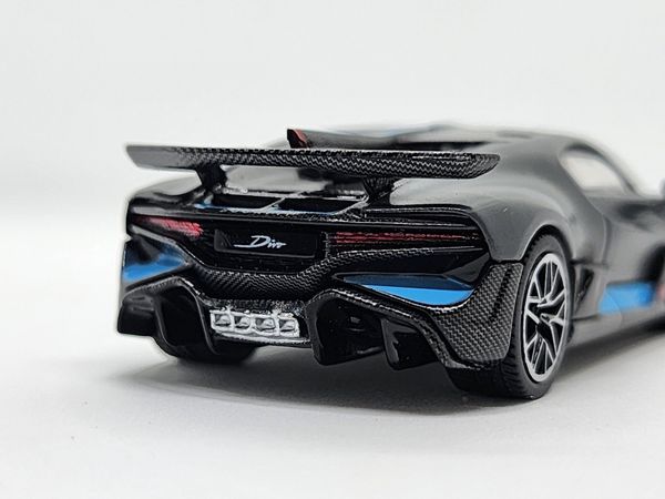 Xe Mô Hình Bugatti Divo Presentation LHD 1:64 Minigt ( Đen )