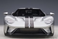 Xe Mô Hình Tĩnh Ford GT 2017 (Ingot Silver) 1:12 Autoart ( Bạc )