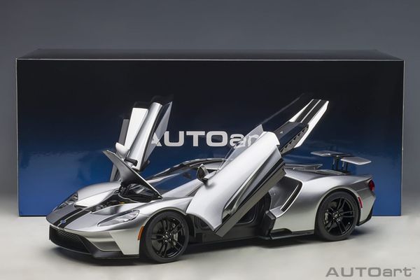 Xe Mô Hình Tĩnh Ford GT 2017 (Ingot Silver) 1:12 Autoart ( Bạc )