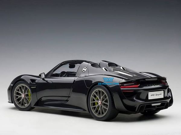 Xe Mô Hình Porsche 918 Spyder Weissach Package 1:12 Autoart ( Đen )