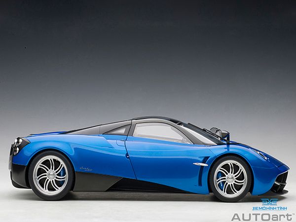 Xe Mô Hình Pagani Huayra 1:12 Autoart ( Xanh )