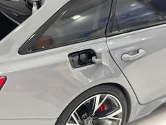 Xe Mô Hình Audi RS6 Avant C8 2020 1:18 Polar Master (Xám)