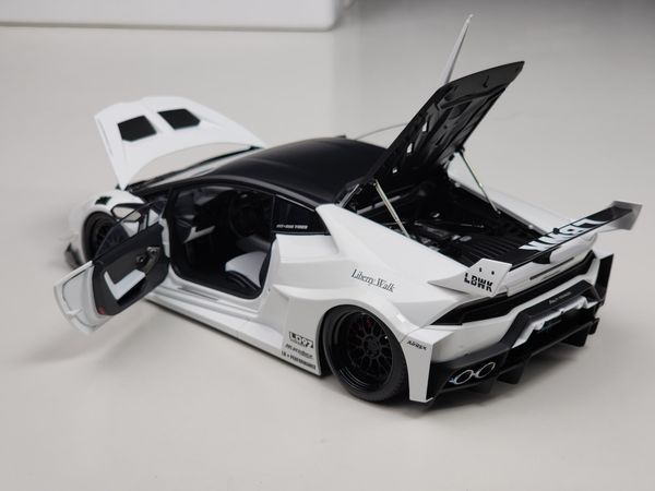 Xe Mô Hình Lamborghini Huracan GT LB-Silhouette Works 1:18  Autoart ( White )