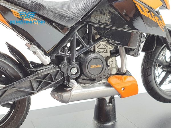 XE MÔ HÌNH KTM 690 DUKE 1:18 MAISTO (CAM)