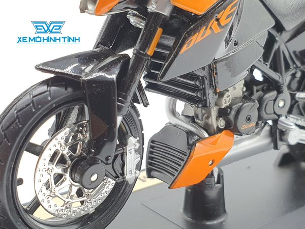 XE MÔ HÌNH KTM 690 DUKE 1:18 MAISTO (CAM)